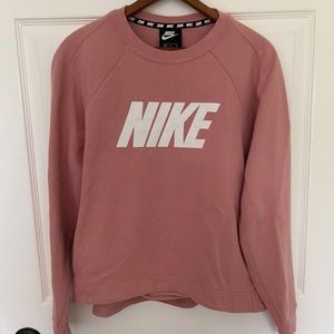NIKE sportswear crew